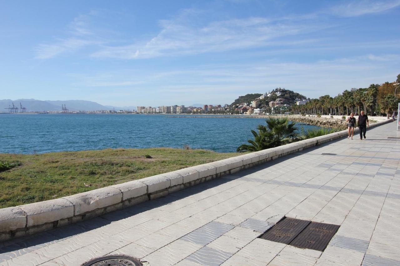 Apartamento Frente Al Mar Малага Екстер'єр фото