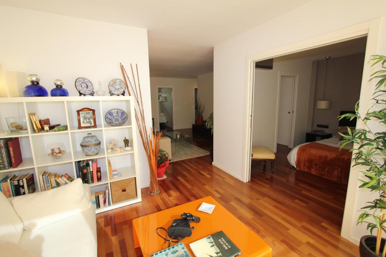 Apartamento Frente Al Mar Малага Екстер'єр фото